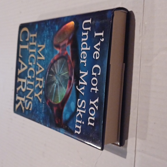 4/$40 I've Got You Under My Skin by Mary Higgins Clark - Hardcover Novel - Picture 5 of 9
